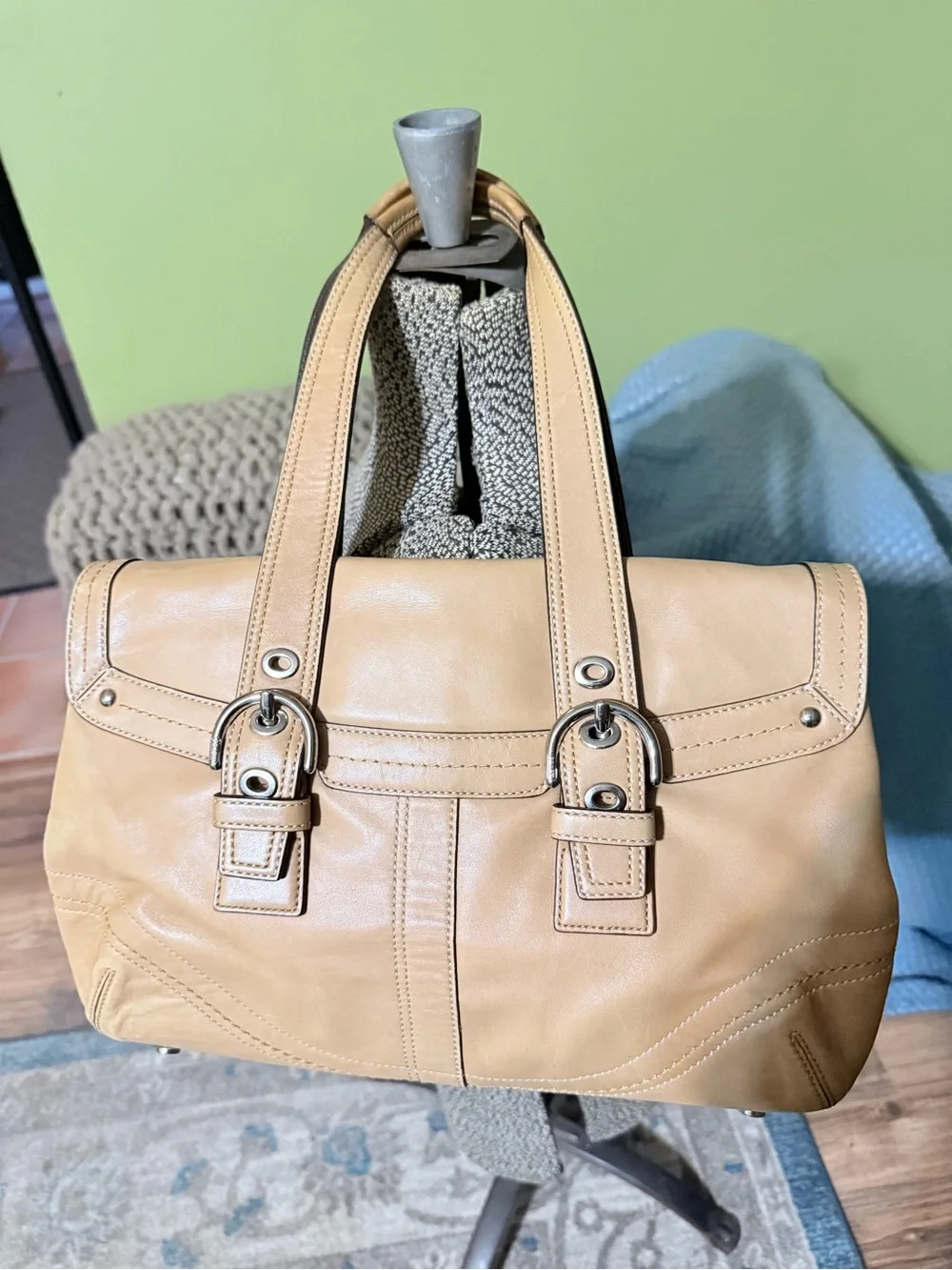 Coach stylish camel